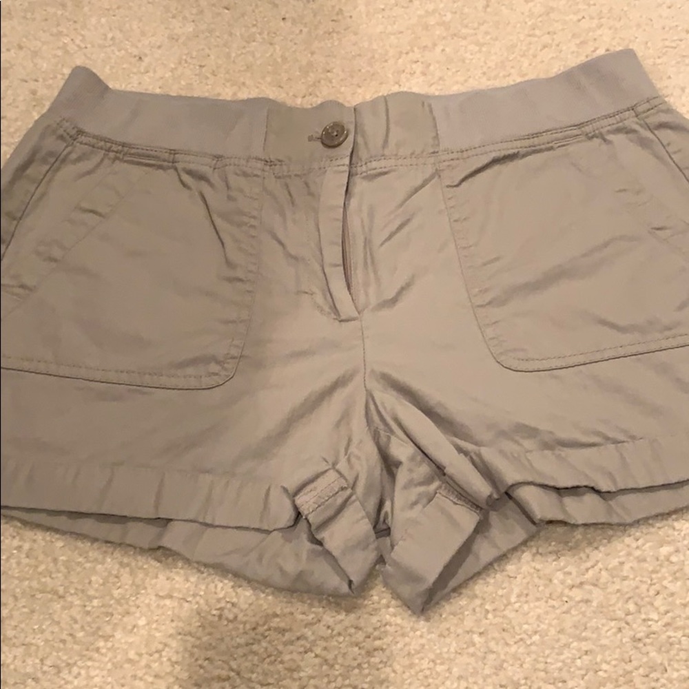 Shorts - Picture 2 of 3